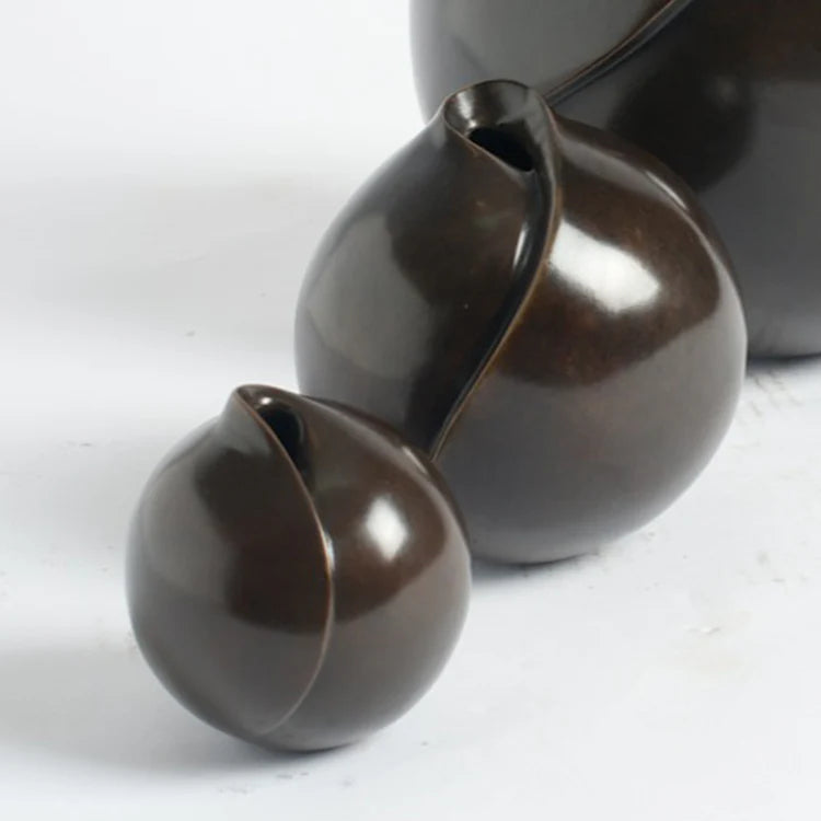 HICKORY VASE