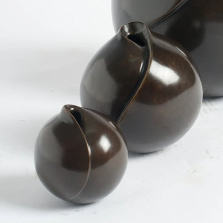 HICKORY VASE