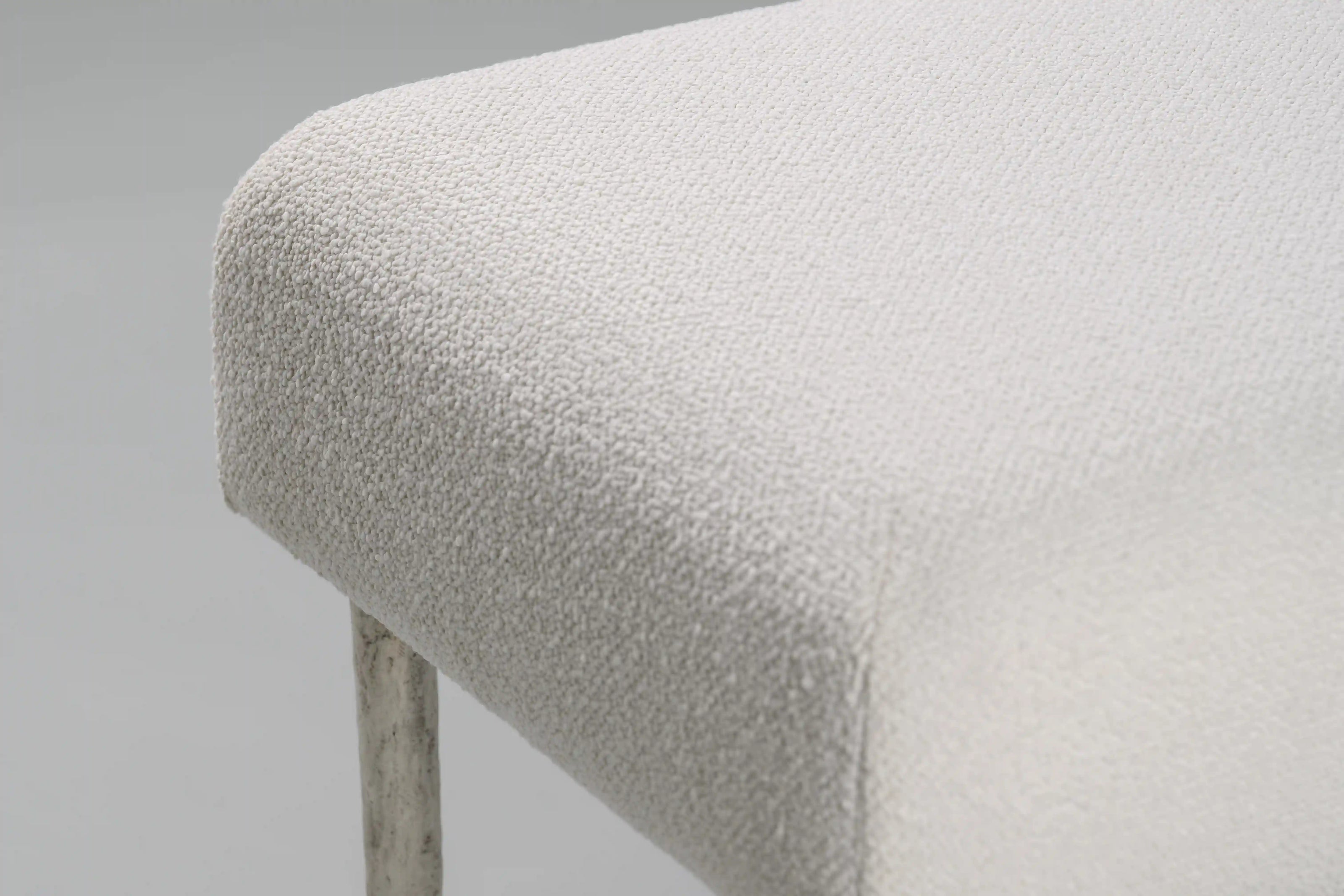 Albina Bench