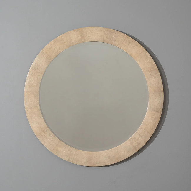 Galucha Mirror
