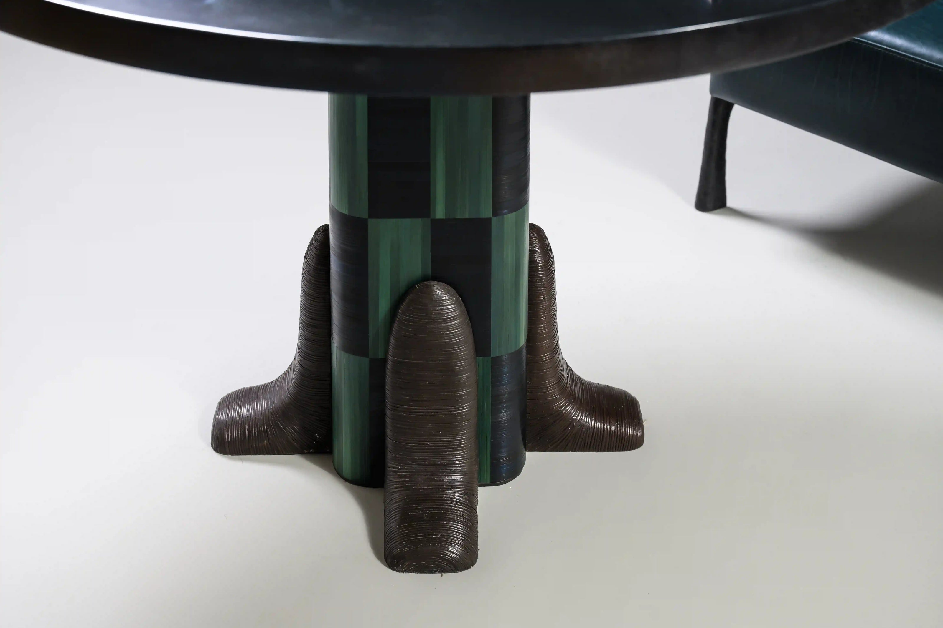 ESTELLE CENTER TABLE