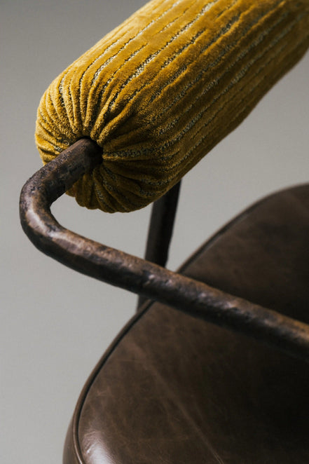 JOHANN CHAIR