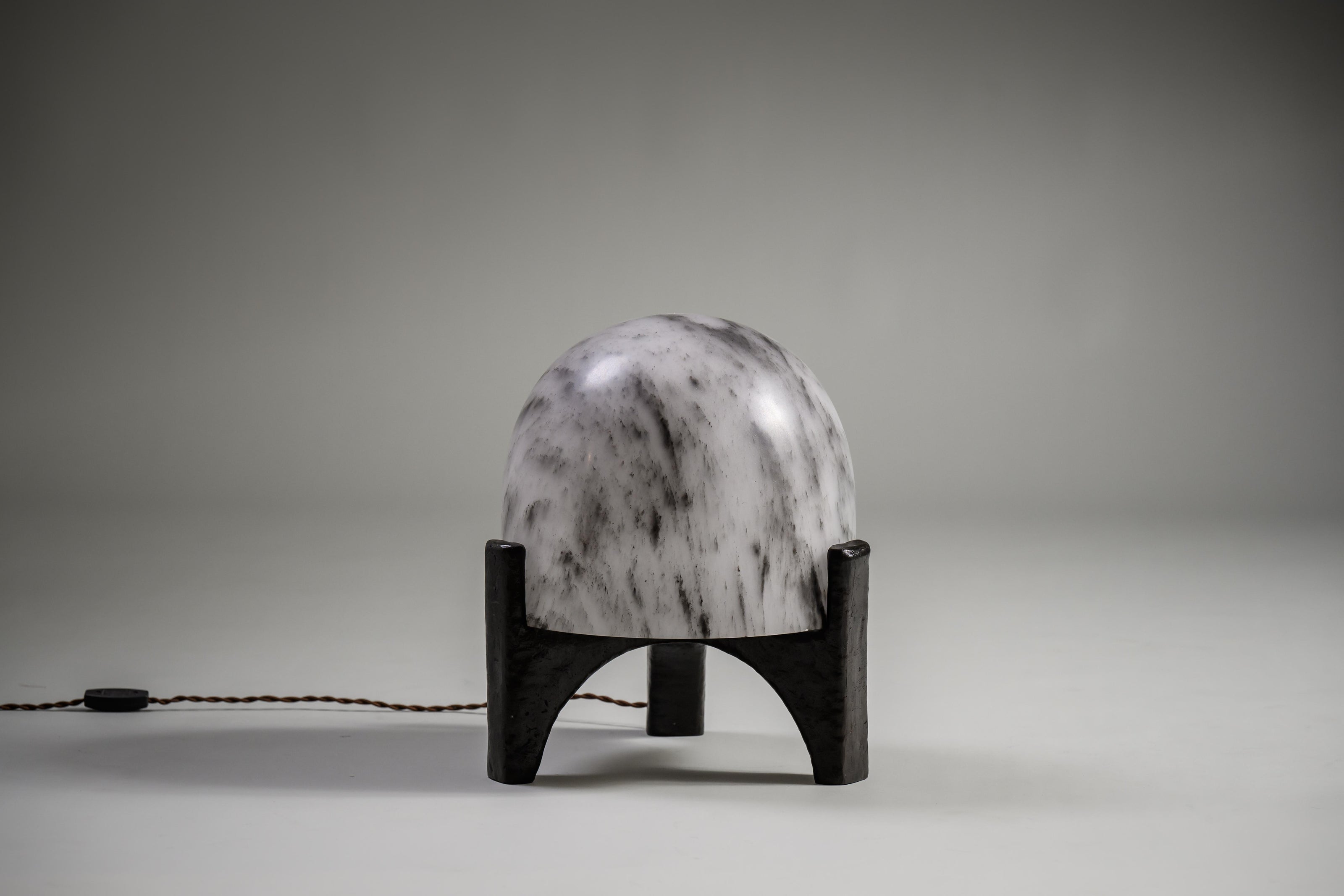 KAI FLOOR LIGHT