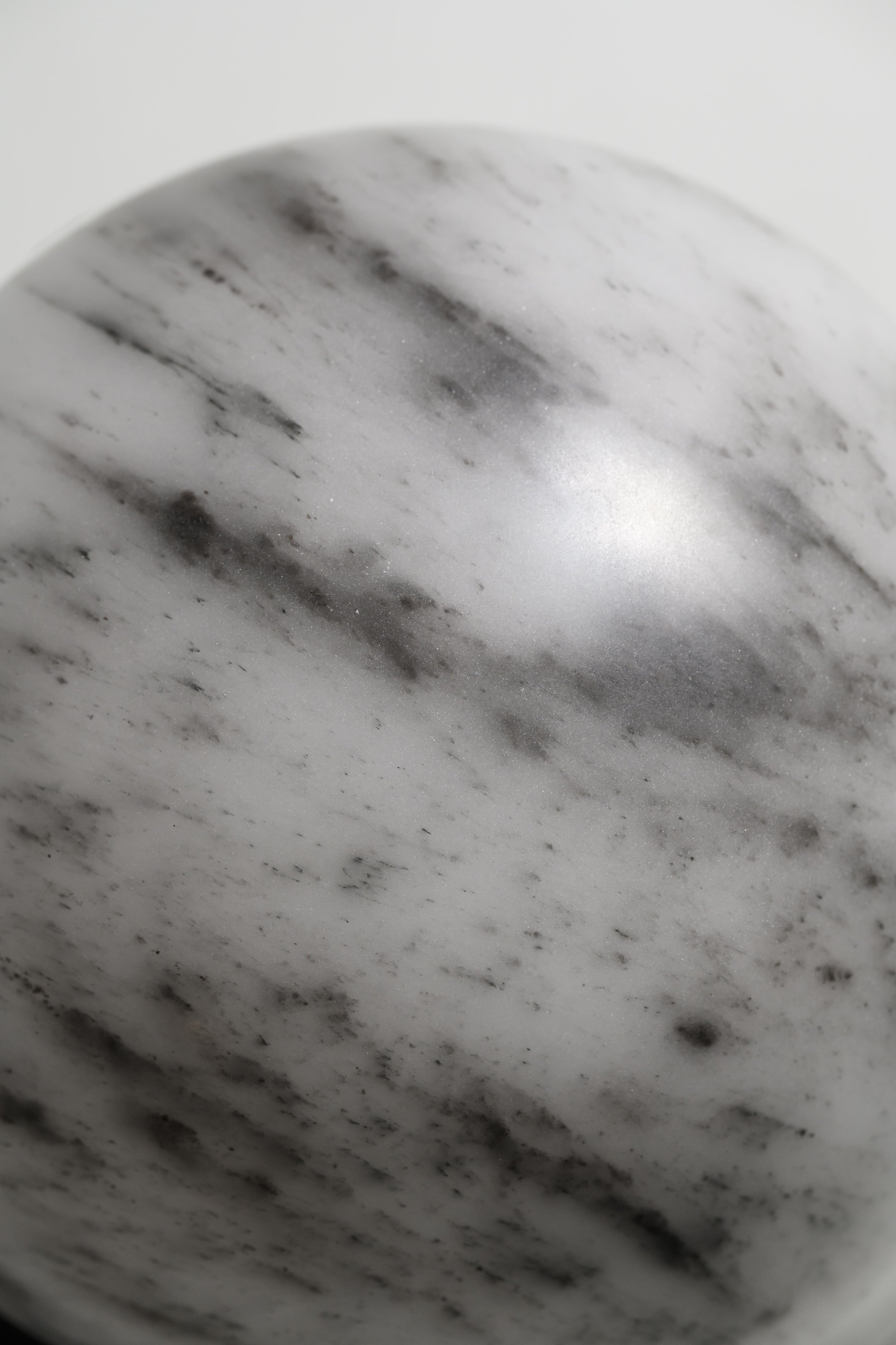 KAI FLOOR LIGHT