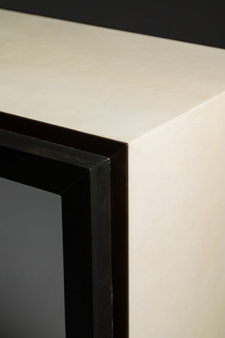 LEVI CONSOLE