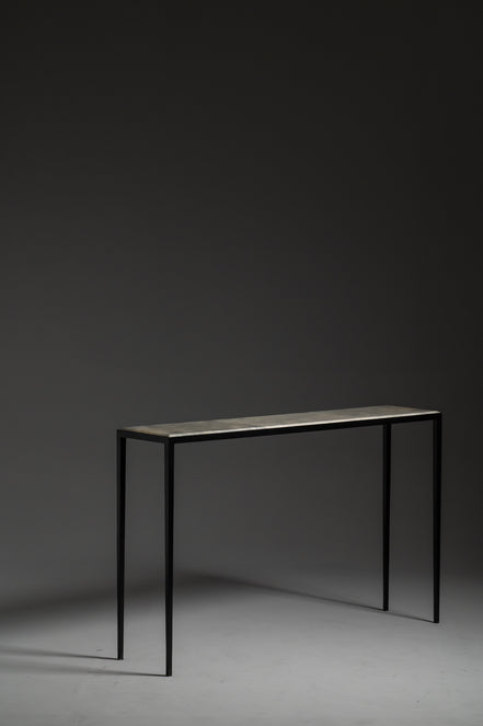 LINEAR CONSOLE TABLE