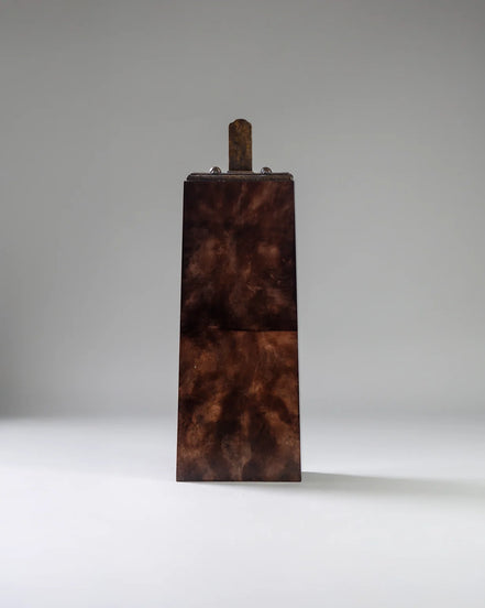 LOUIS PRESENTATION STAND