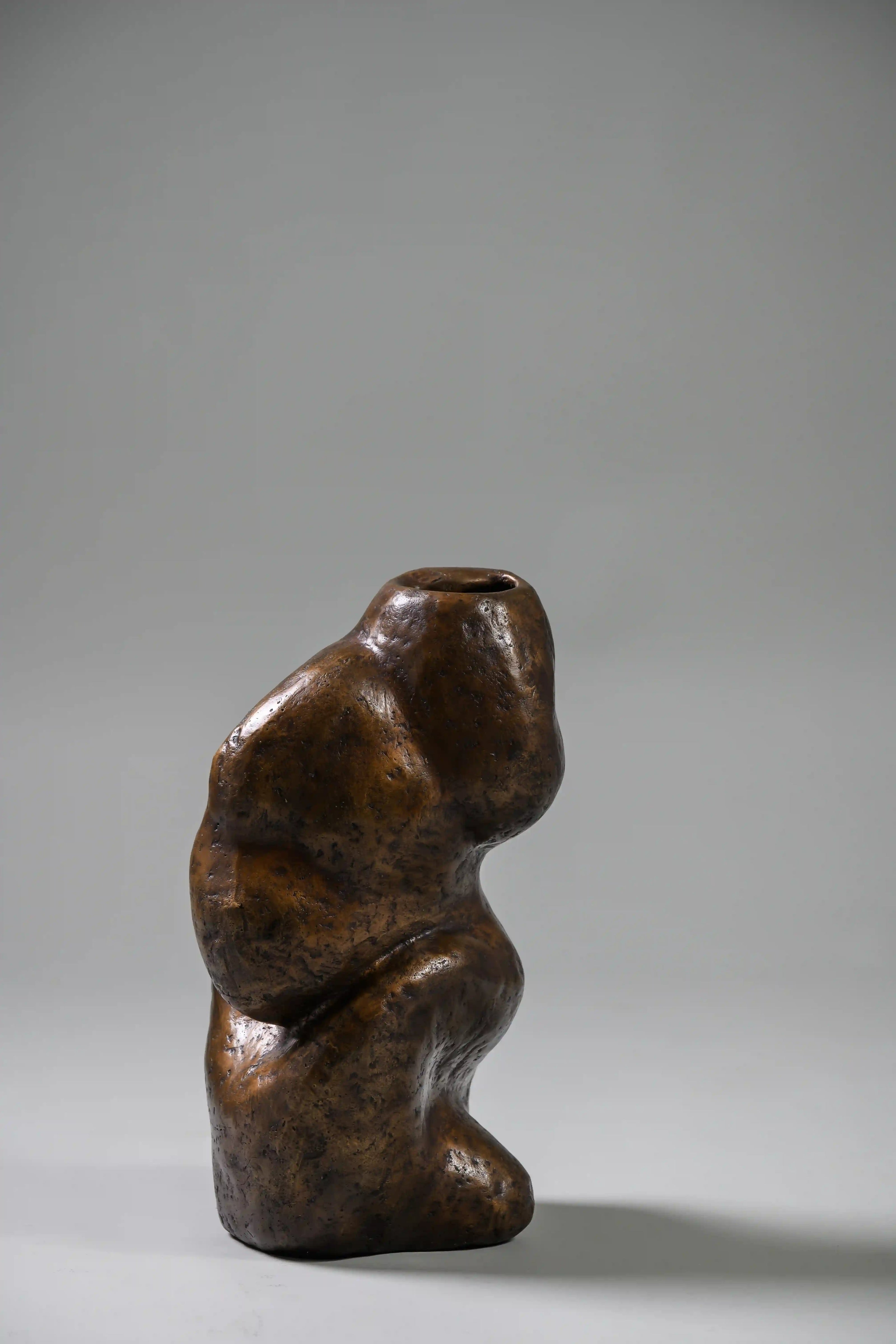 Ludwig Vase Sculpture