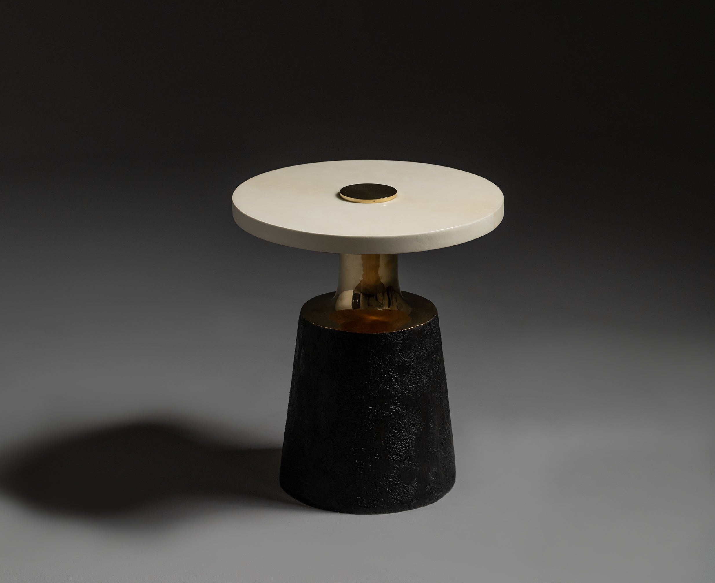NECKED SIDE TABLE