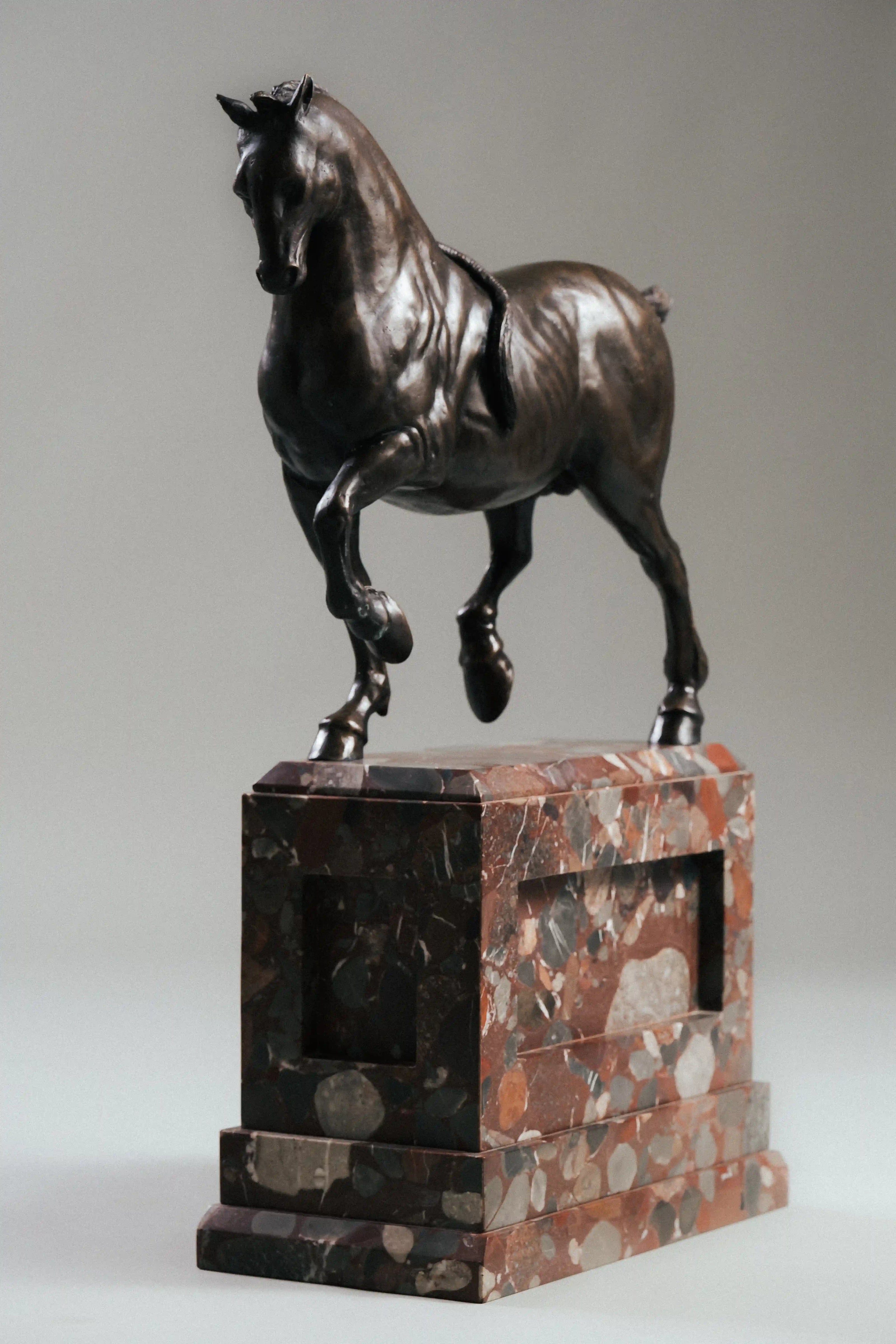 PFERD SCULPTURE