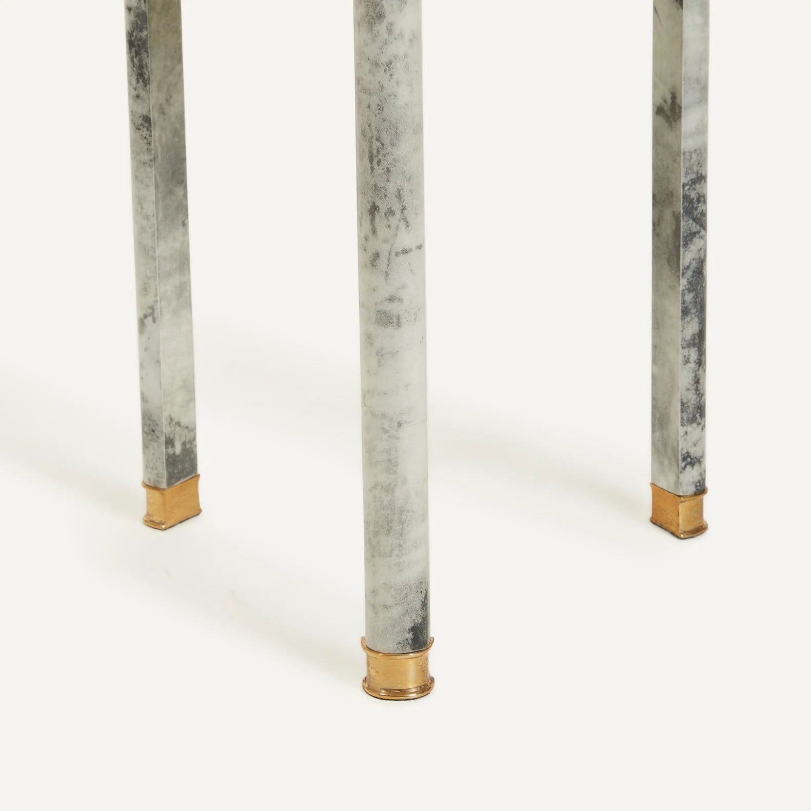 STORM SIDE TABLE