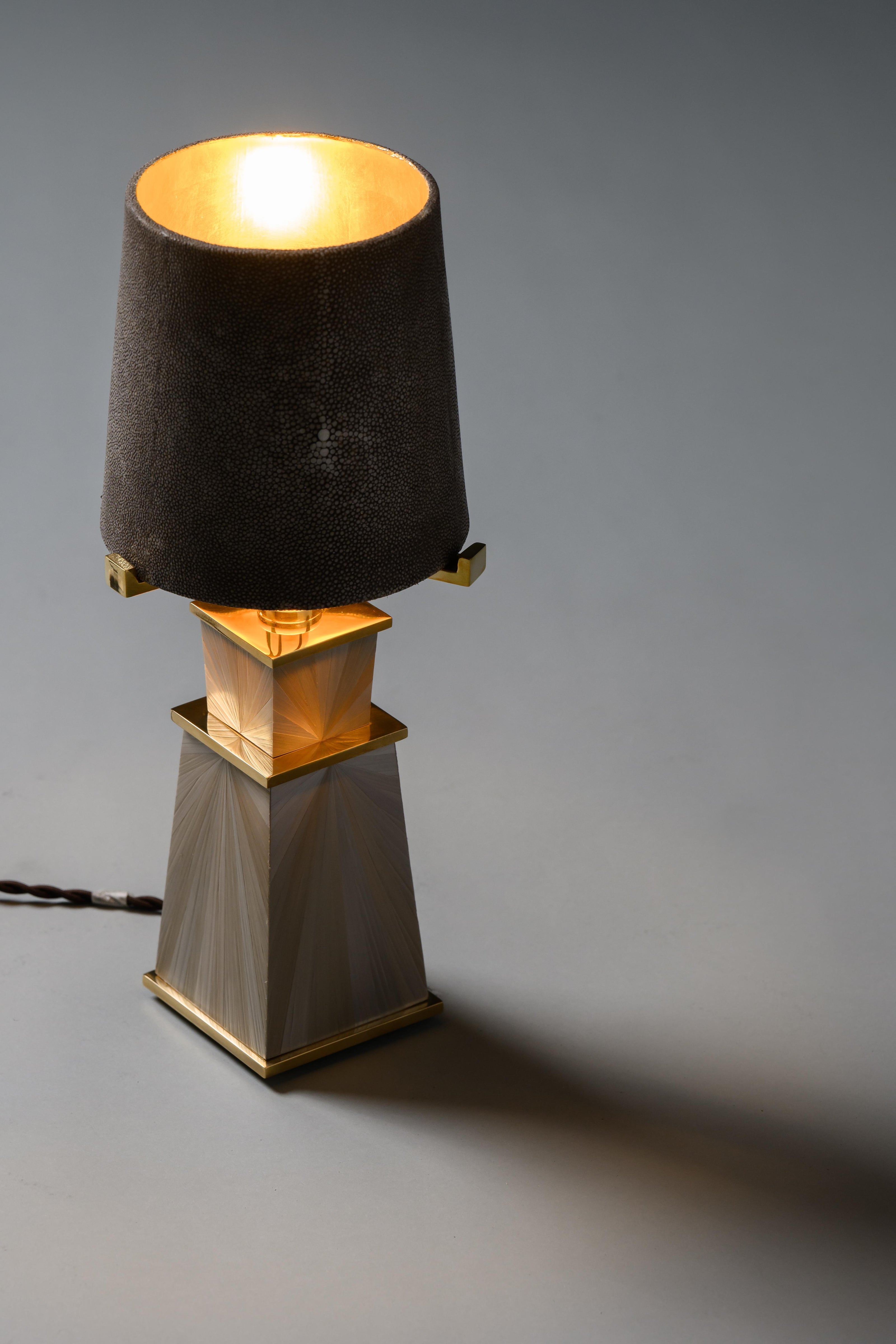 TANJI TABLE LAMP