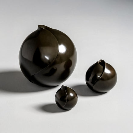 Hickory Vase by Noto Atelier, antique bronze