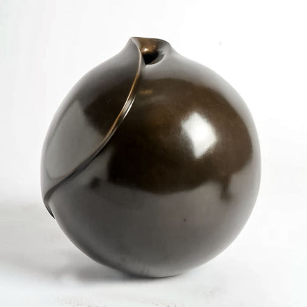Hickory Vase, Noto Atelier, view 3